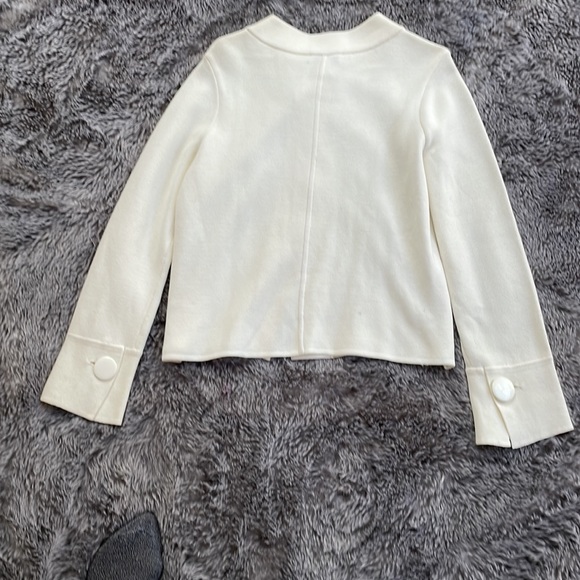 Big Button Sweater - Picture 2 of 4